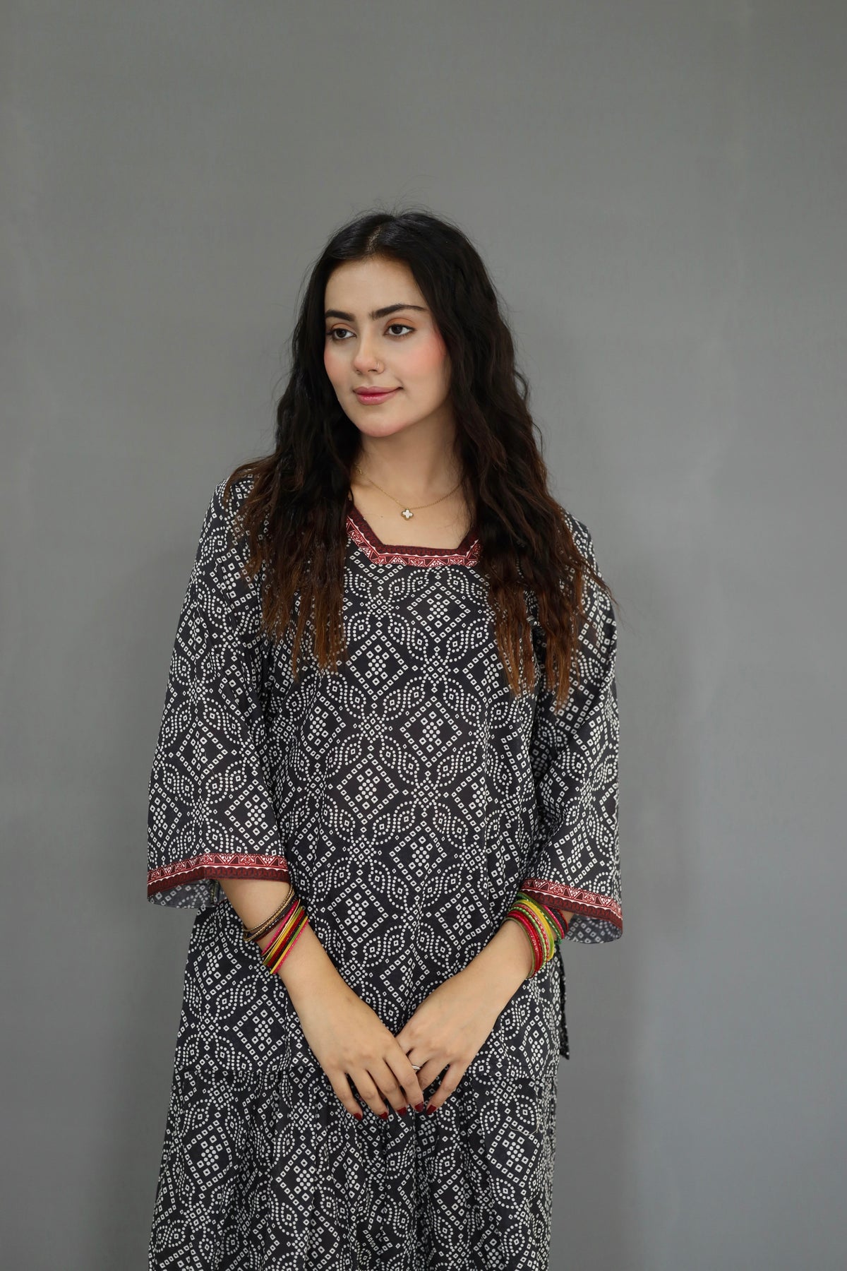 Lawn Black chunri
