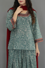 Sage paisley