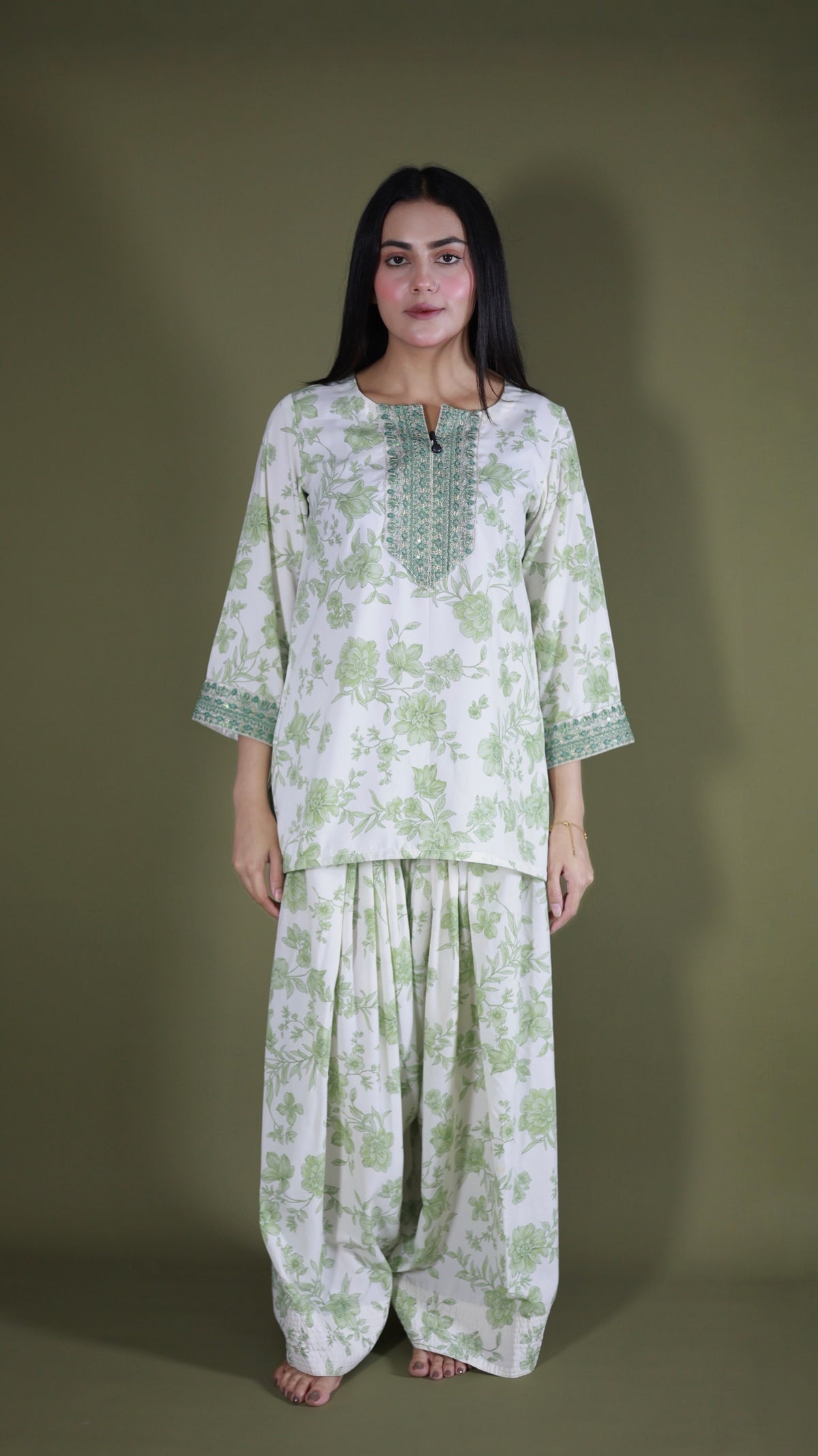 Breeze green
