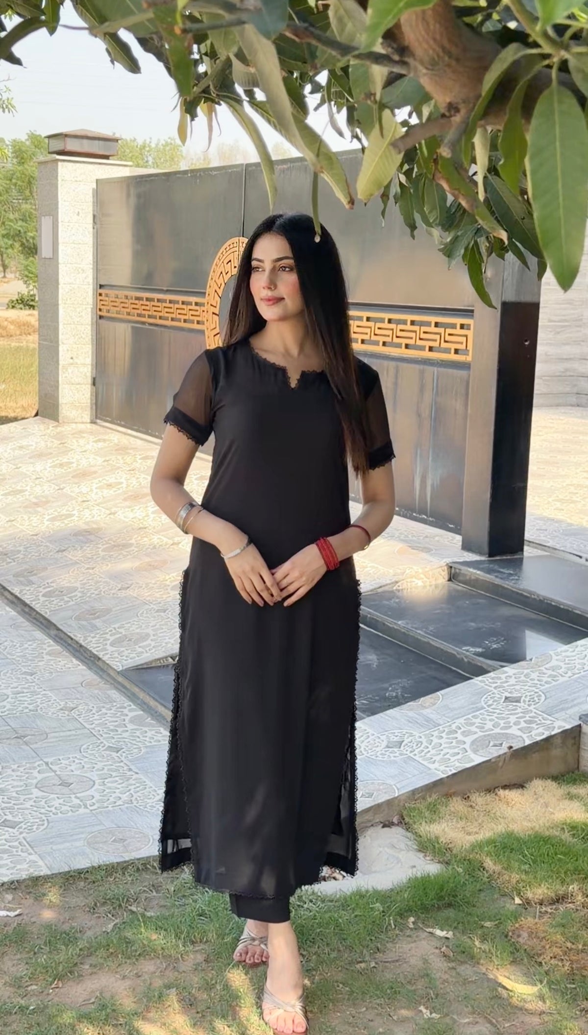 Kashish black