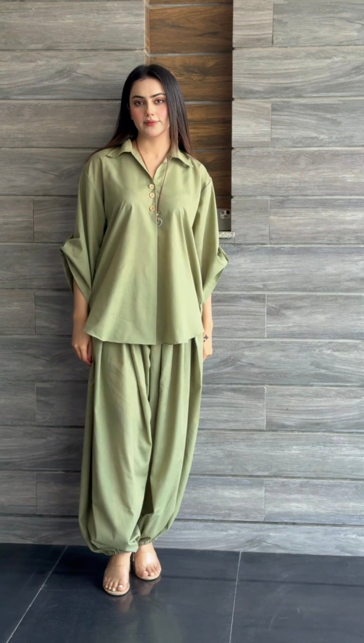 Lawn talo black