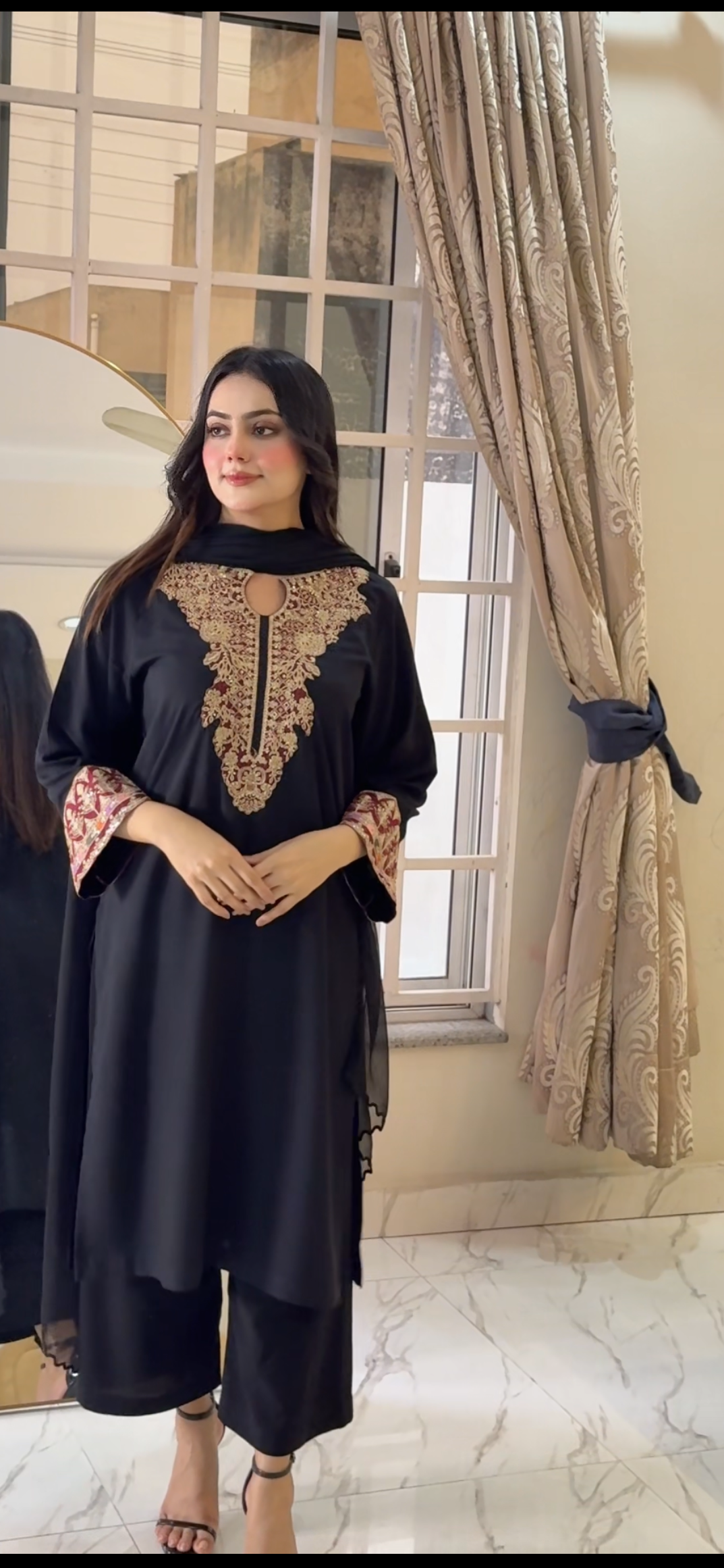 Lawn Fav Black