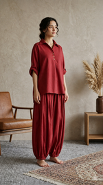 Lawn Maroon Talo