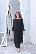 Black Crisscross